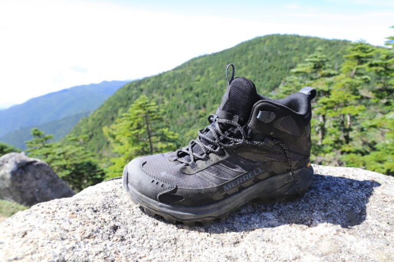 登山靴