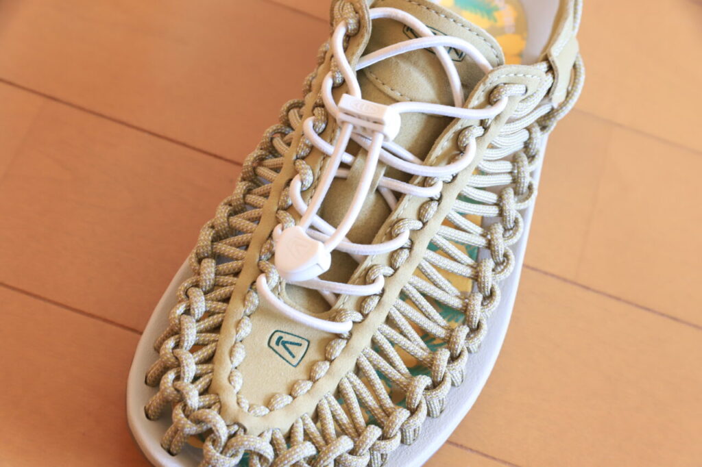 KEEN　ユニーク